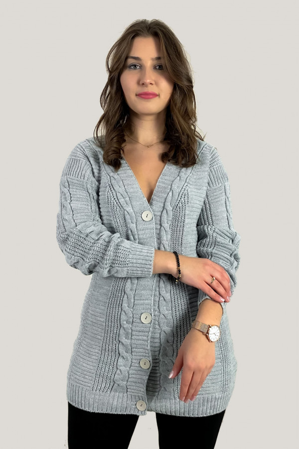 Sweter damski w kolorze szarym zapinany kardigan warkocze guziki Mori 2