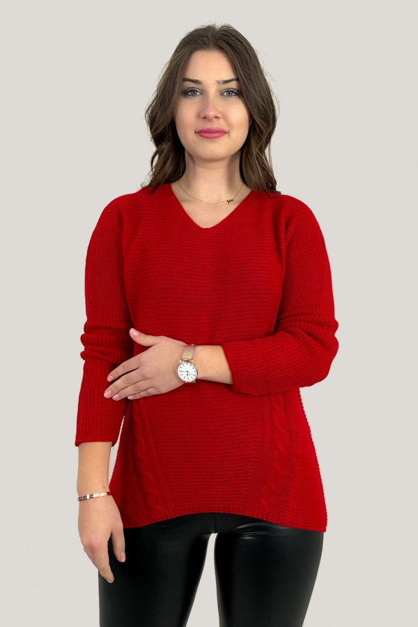 Sweter damski w kolorze czerwonym ażurowy wzór na plecach 4
