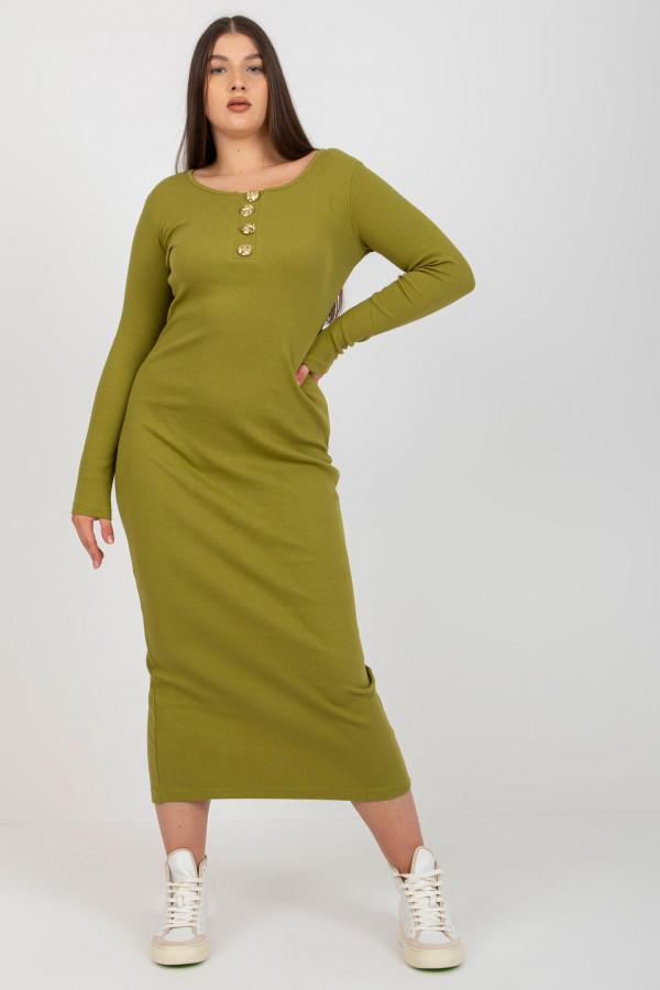 Sukienka plus size w kolorze oliwkowym prążkowana z rozcięciem i guzikami 3
