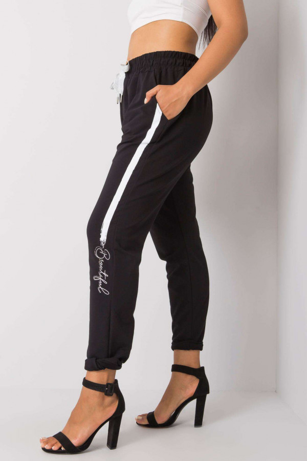 Spodnie dresowe damskie w kolorze czarnym plus size basic 3