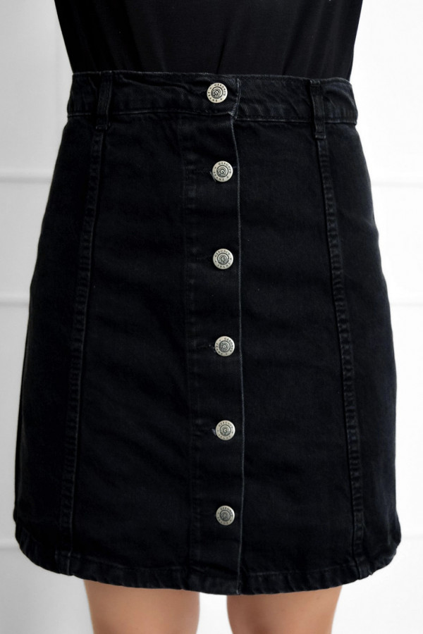 Spódnica jeansowa w kolorze czarnym zapinana na guziki z przodu 3