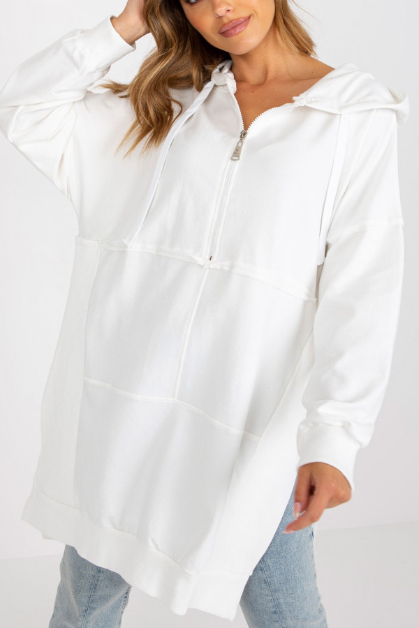 Bluza tunika plus size z kapturem w kolorze ecru rozcięcia Elaria