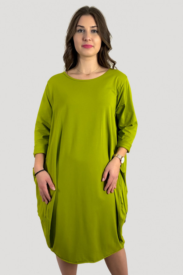 Bawełniana sukienka plus size w kolorze limonkowym z kieszeniami Evelin 1