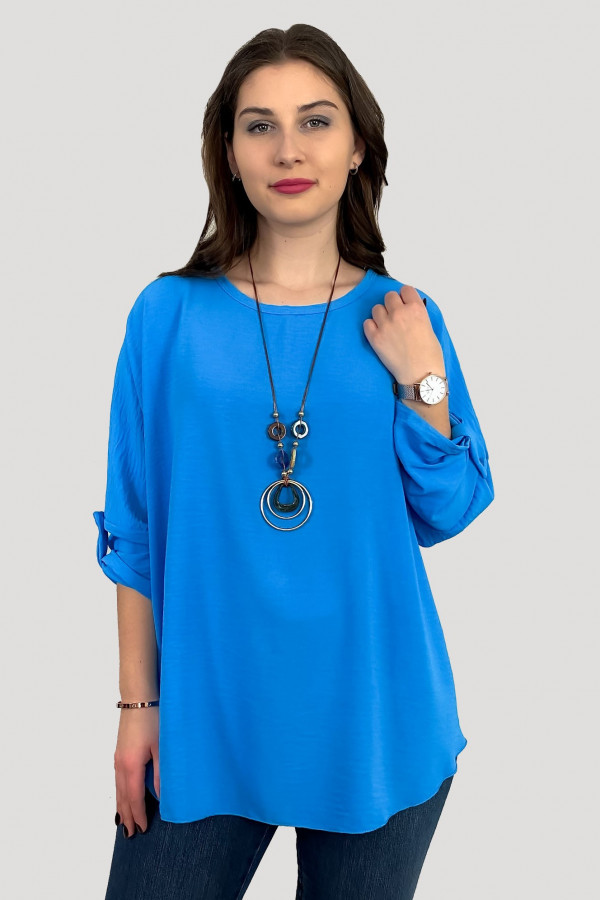 Duża koszula bluzka w kolorze niebieskim oversize podpinany rękaw z naszyjnikiem Anne 1
