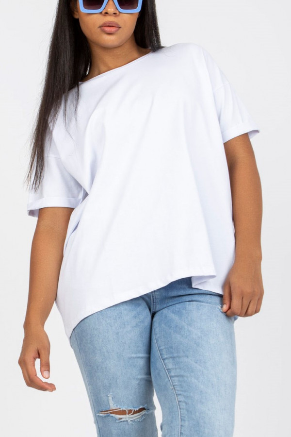 Bluzka damska plus size w kolorze białym t-shirt dłuższy tył