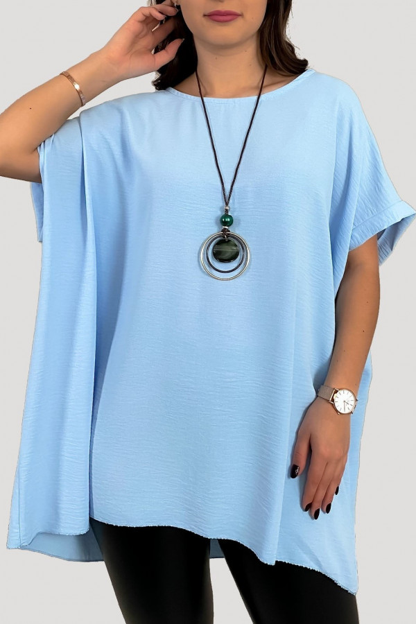 Duża koszula bluzka tunika w kolorze błękitym oversize z naszyjnikiem Gaja
