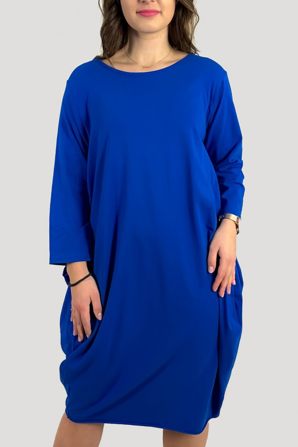 Bawełniana sukienka plus size w kolorze kobaltowym z kieszeniami Evelin