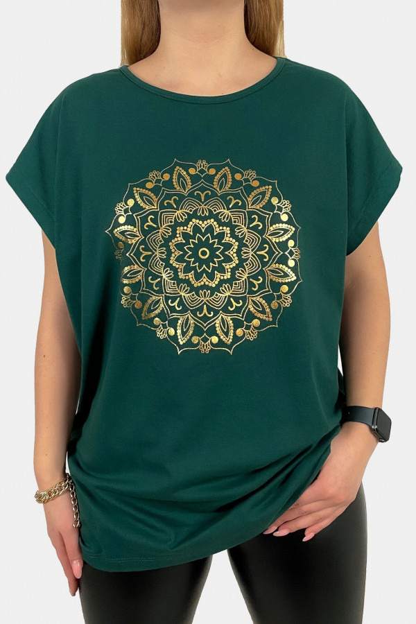 T-shirt plus size koszulka damska w kolorze butelkowej zieleni złoty print mandala