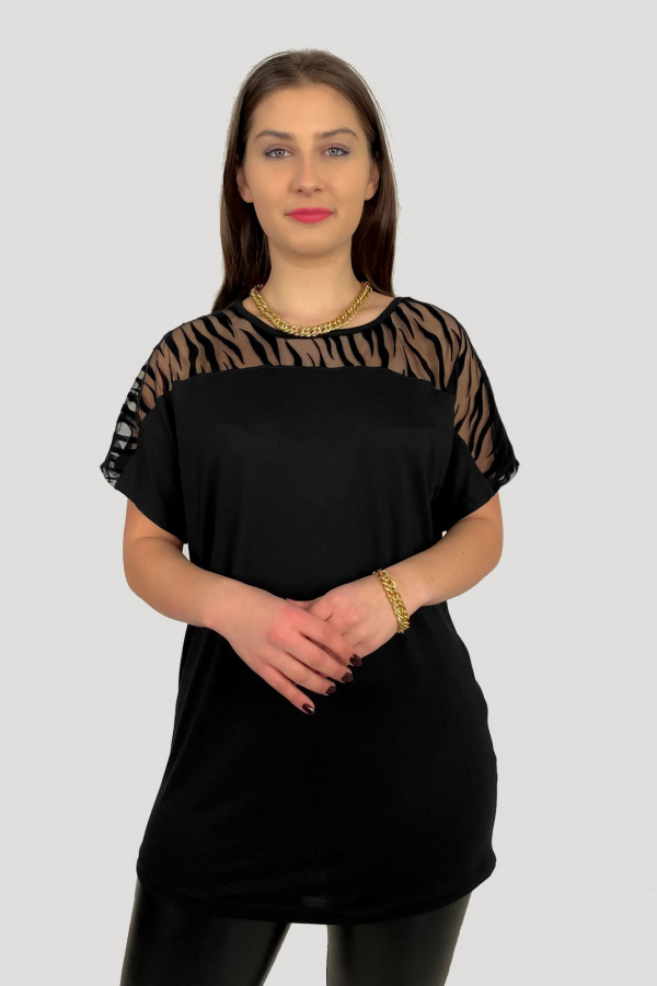 Bluzka damska plus size z wiskozy w kolorze czarnym dekolt siateczka wzór zebra 1