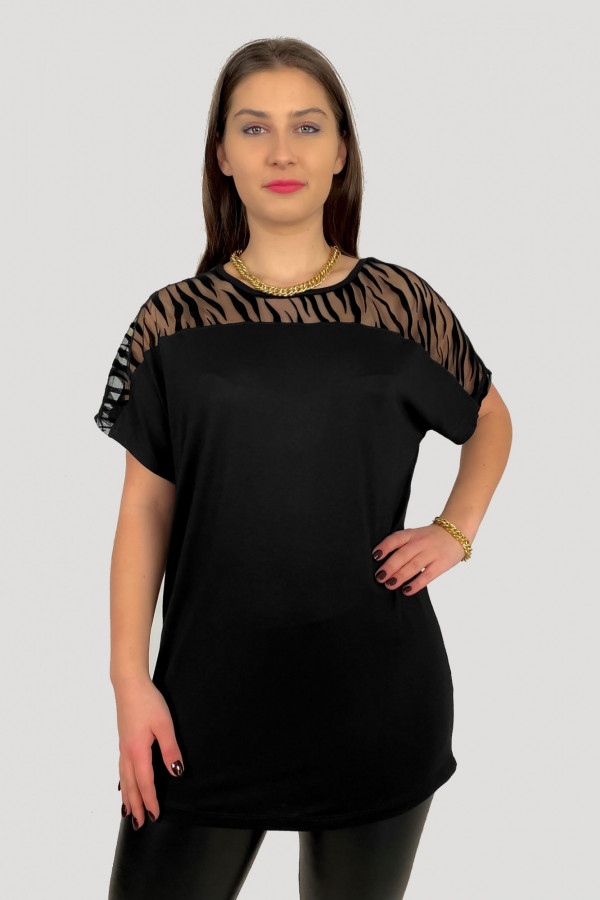 Bluzka damska plus size z wiskozy w kolorze czarnym dekolt siateczka wzór zebra 3