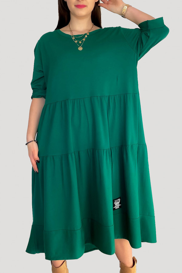 Sukienka plus size w kolorze butelkowej zieleni z 3/4 rękawem falbany Buzz
