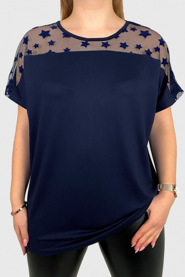 Bluzka damska plus size z wiskozy w kolorze granatowym dekolt siateczka gwiazdy Lauren