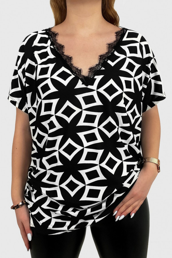 Kobieca bluzka plus size geometryczny wzór dekolt V koronka Alicja 2