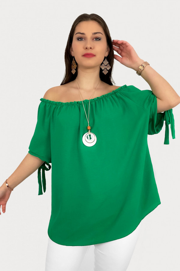 Kobieca bluzka plus size hiszpanka w kolorze zielonym z naszyjnikiem Carmen 2