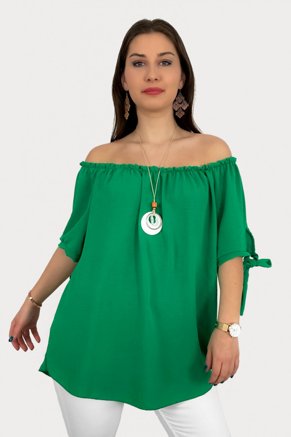 Kobieca bluzka plus size hiszpanka w kolorze zielonym z naszyjnikiem Carmen 1