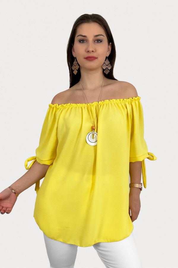 Kobieca bluzka plus size hiszpanka w kolorze żółtym z naszyjnikiem Carmen 1