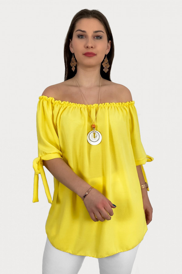 Kobieca bluzka plus size hiszpanka w kolorze żółtym z naszyjnikiem Carmen 2