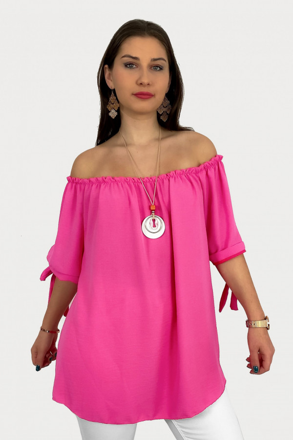 Kobieca bluzka plus size hiszpanka w kolorze różowym z naszyjnikiem Carmen 1
