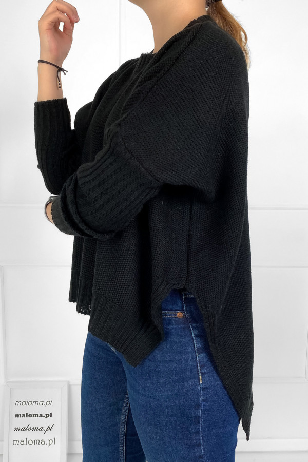 Sweter damski w kolorze czarnym asymetryczny dłuższy tył Perla