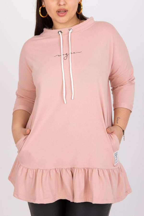 Tunika dresowa plus size z kieszeniami w kolorze pudrowym falbanka Zoja