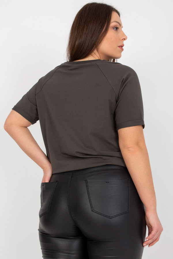 Bluzka damska plus size w kolorze ciemnym khaki wiązana queen 3