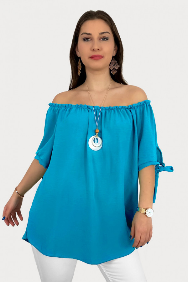 Kobieca bluzka plus size hiszpanka w kolorze niebieskim lazur z naszyjnikiem Carmen 1