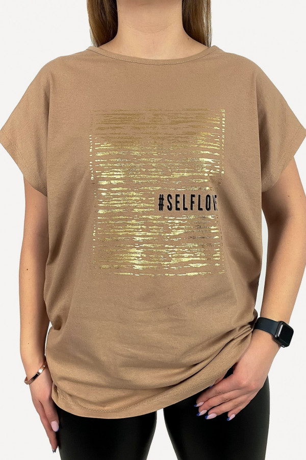 T-shirt damski plus size w kolorze latte beż złoty print selelove