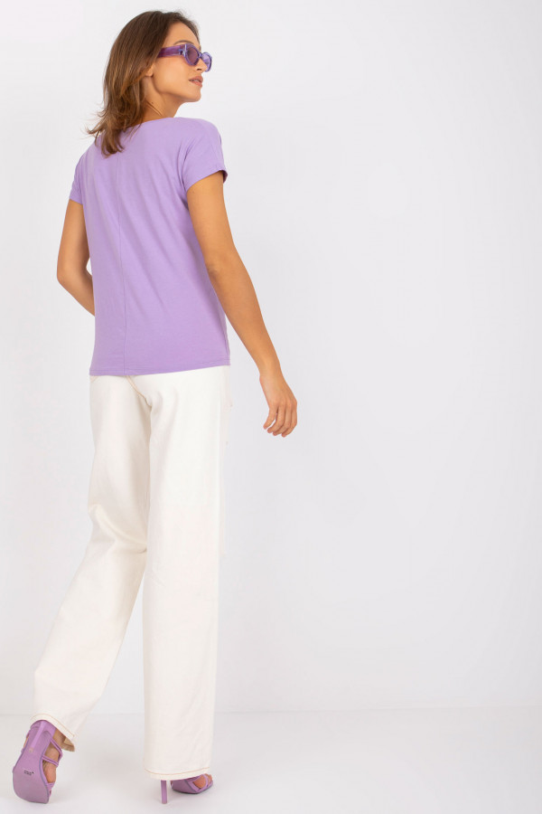 Bluzka damska w kolorze fioletowym lila t-shirt basic dekolt w serek v-neck luna 6