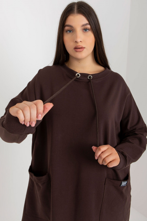 Bluza damska plus size w kolorze czekoladowym naszyte kieszenie Sami 1