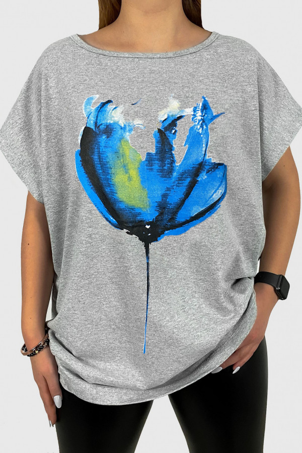 T-shirt damski plus size w kolorze szarym blue flower