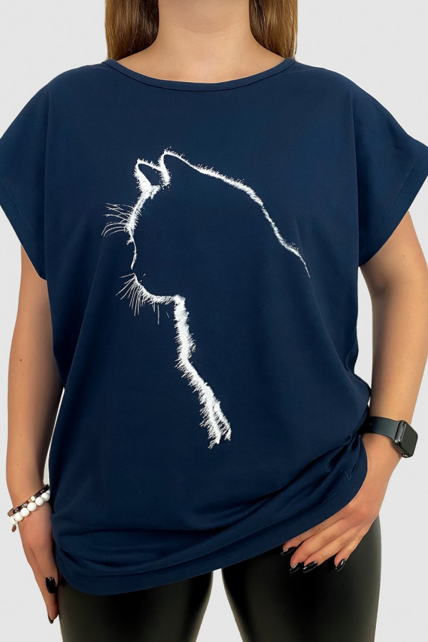 T-shirt damski plus size w kolorze granatowym zarys kot cat
