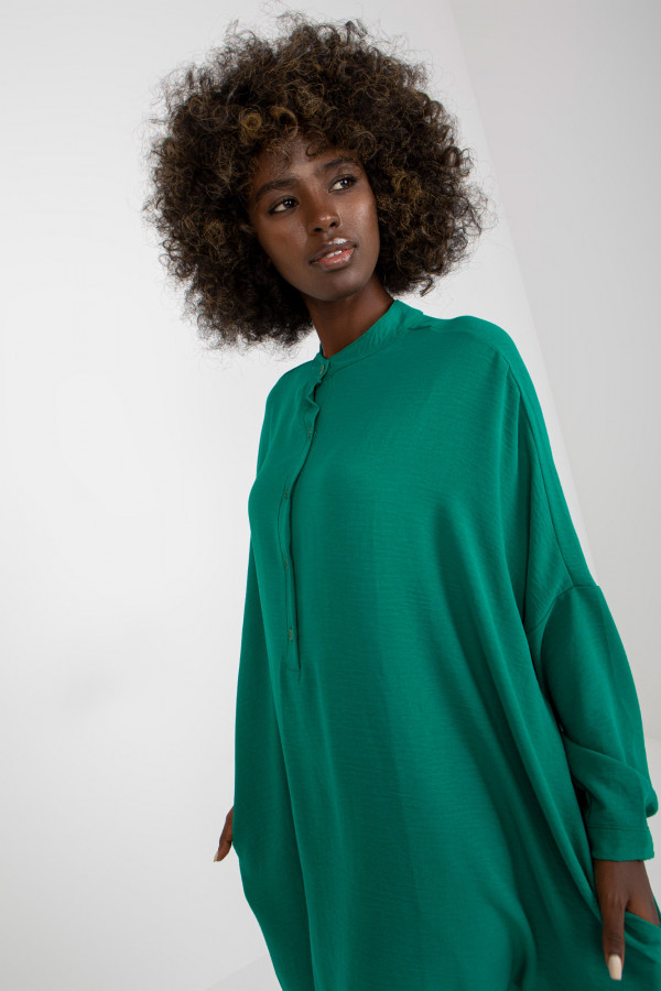 Luźna koszula sukienka w kolorze butelkowej zieleni dekolt guziki Vicky 6
