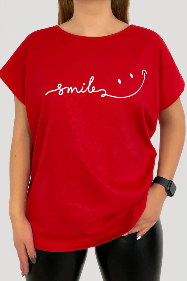 T-shirt plus size koszulka w kolorze czerwonym napis smile :)