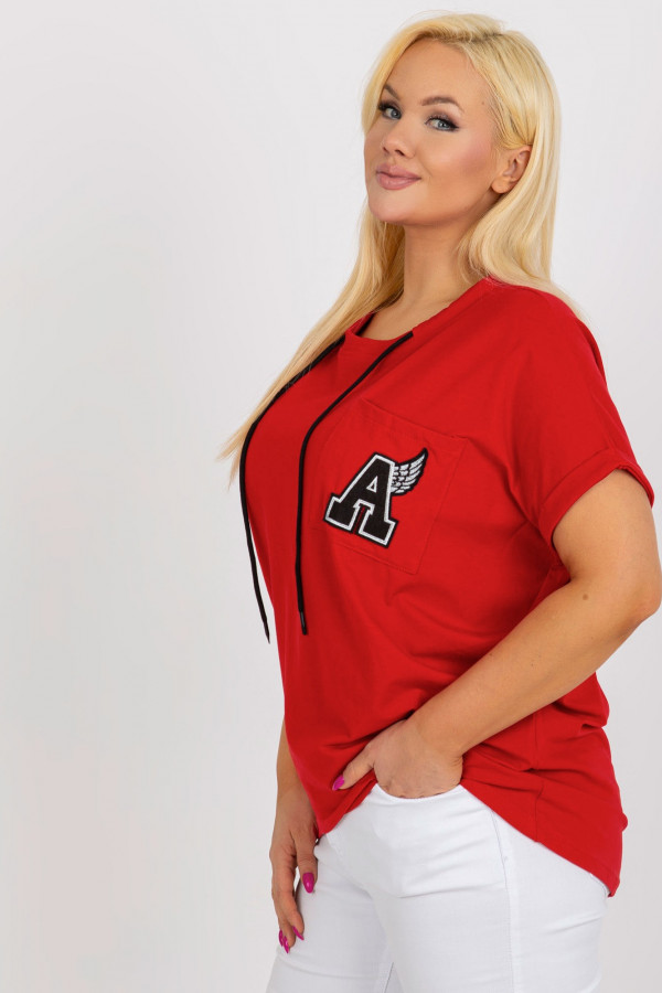 Bluzka dresowa plus size w kolorze czerwonym dłuższy tył kieszeń 3