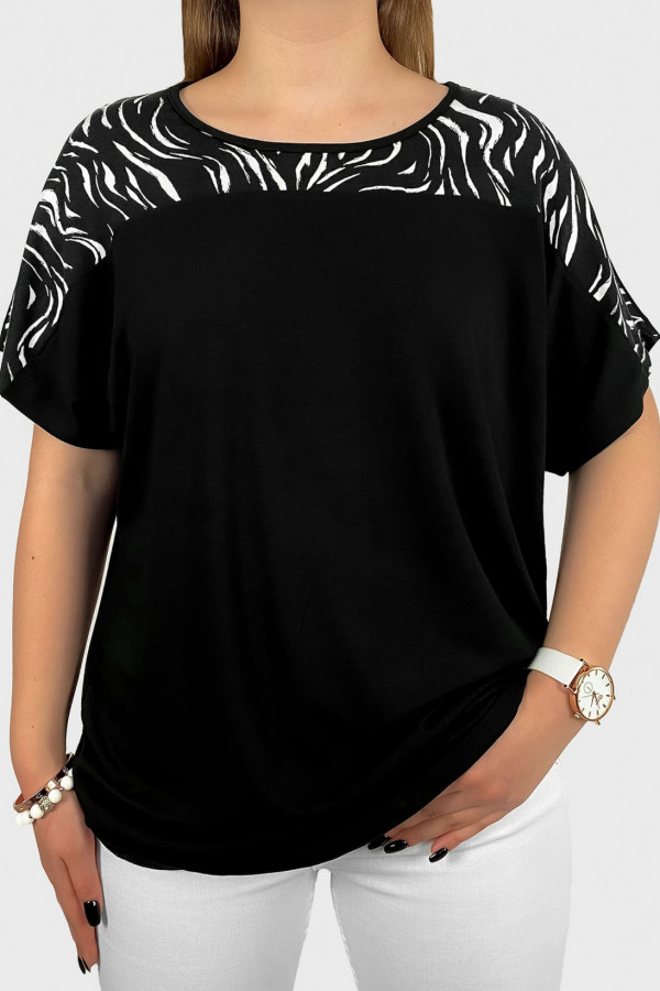Bluzka damska plus size z wiskozy w kolorze czarnym dekolt wzór zebra