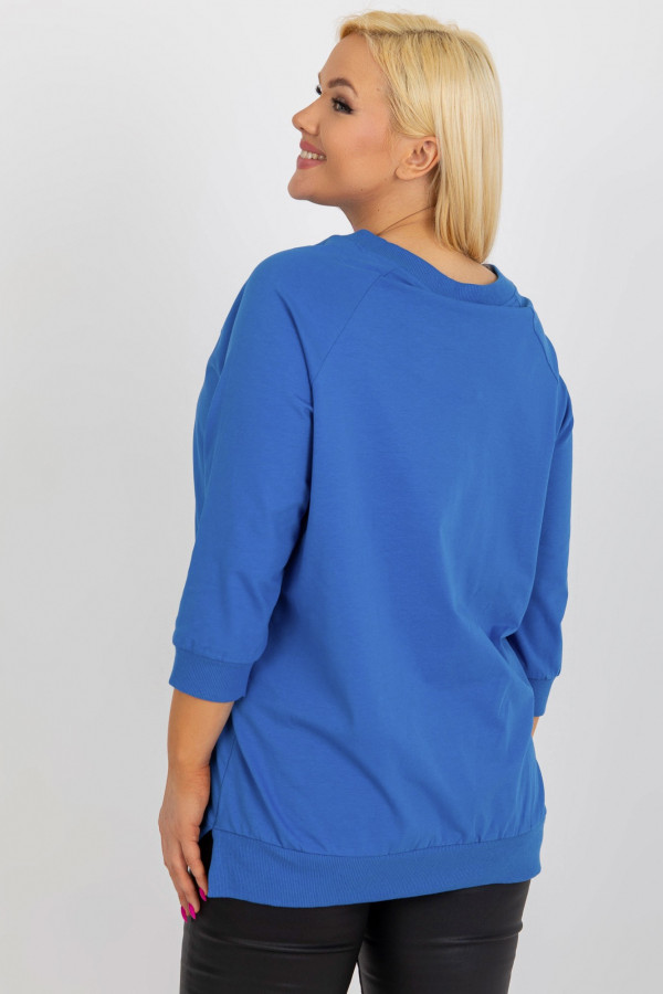 Bluza damska plus size w kolorze niebieskim dekolt V rękaw 3/4 4