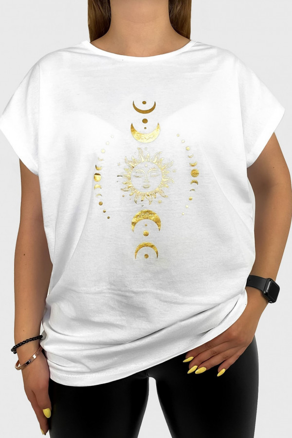 T-shirt bluzka damska plus size W DRUGIM GATUNKU w kolorze białym złoty księżyc moon sun