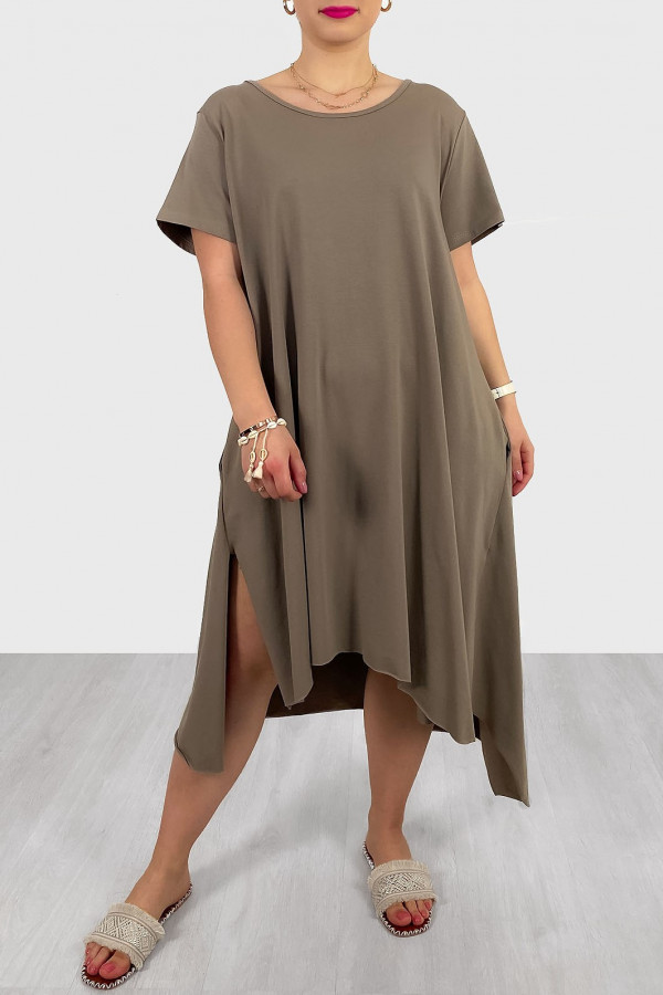 Asymetryczna sukienka plus size w kolorze beż safari długie boki kieszenie Lissa