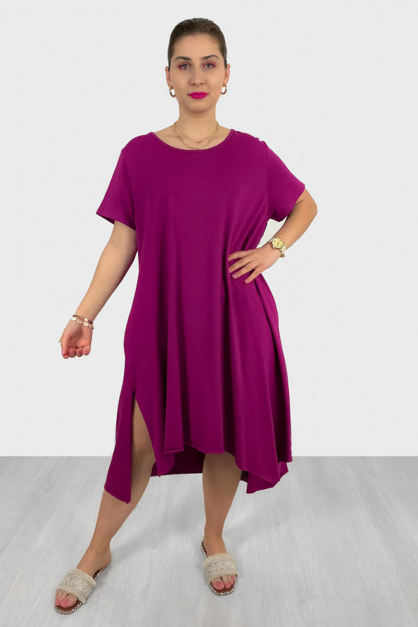 Asymetryczna sukienka plus size w kolorze magenta długie boki kieszenie Lissa 2