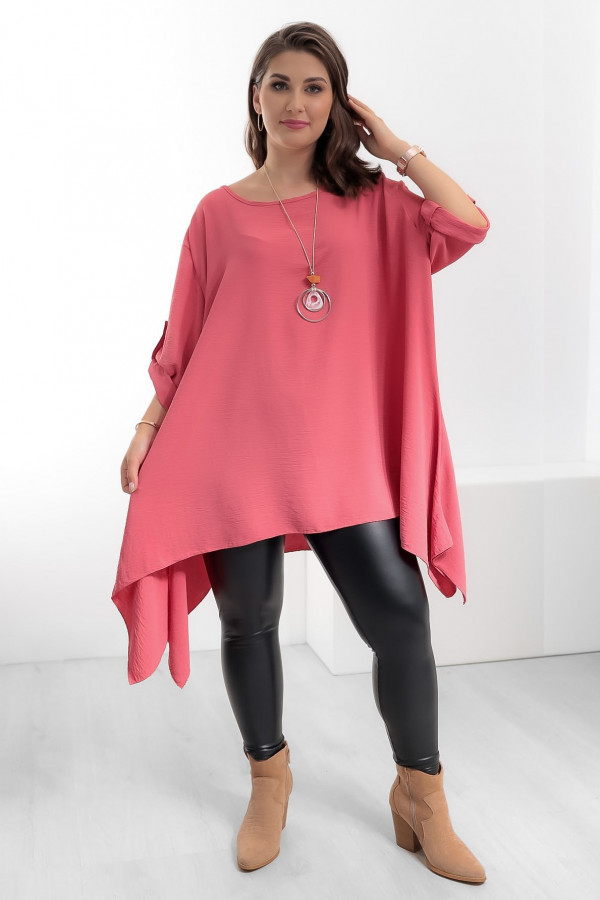 Asymetryczna tunika plus size w kolorze indyjskiego różu długie boki rogi naszyjnik Monica 4