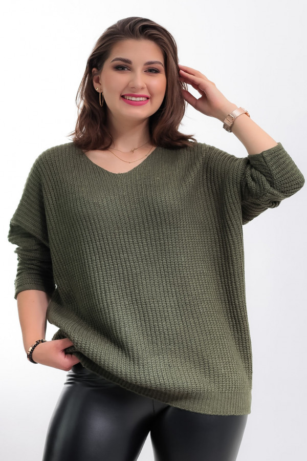 Sweter damski w kolorze khaki nietoperz dekolt w serek V Ingrid 2