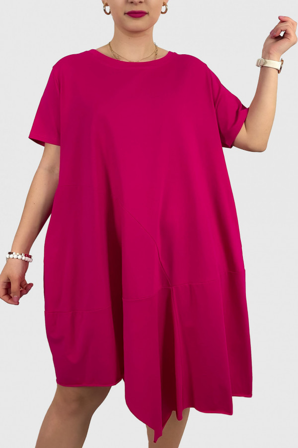 Sukienka plus size w kolorze fuksji z kieszeniami asymetryczny przód Ariadna 1
