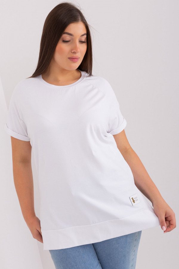 Bluzka damska plus size w kolorze białym rozcięcia naszywka miś Miriam 1