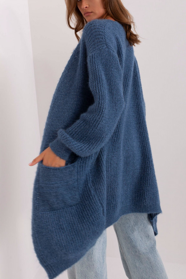 Kardigan sweter damski w kolorze denim z kieszeniami milutka narzutka Anika