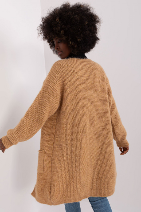 Kardigan sweter damski w kolorze carmelowym z kieszeniami milutka narzutka Anika 4