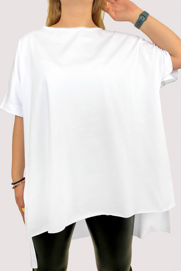 Bluzka damska W DRUGIM GATUNKU w kolorze białym oversize dłuższy tył krótki rękaw Onyx