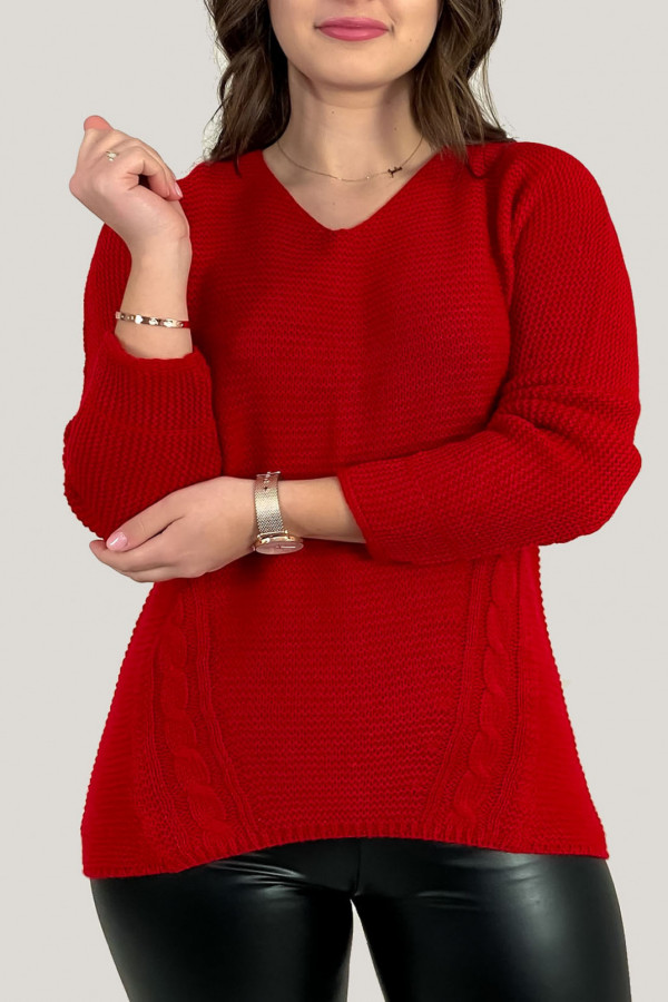 Sweter damski w kolorze czerwonym ażurowy wzór na plecach