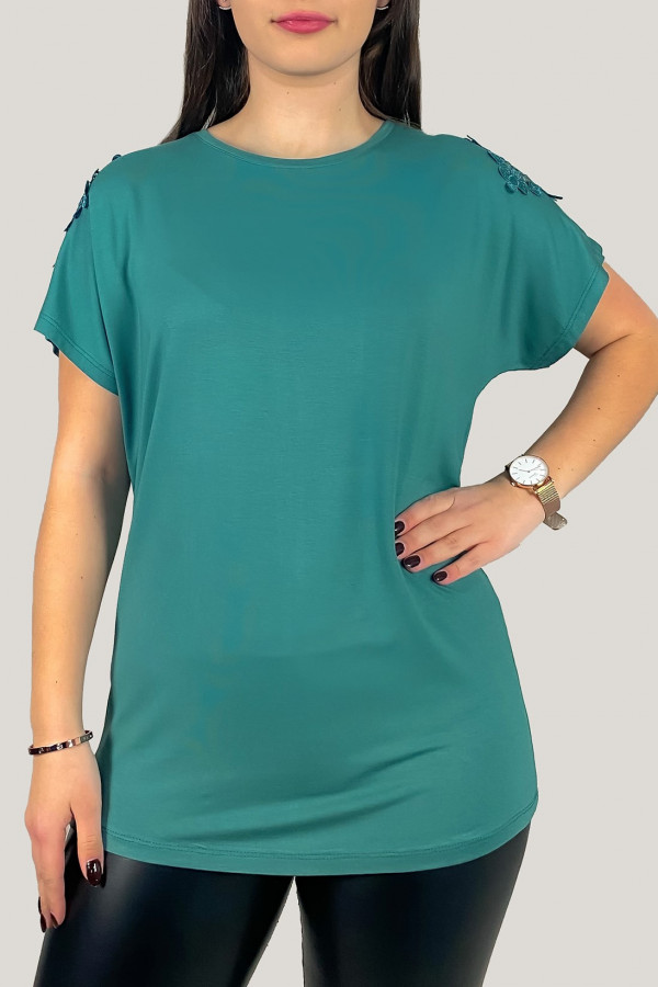 Bluzka damska plus size z wiskozy w kolorze morskim koronka na ramionach 1