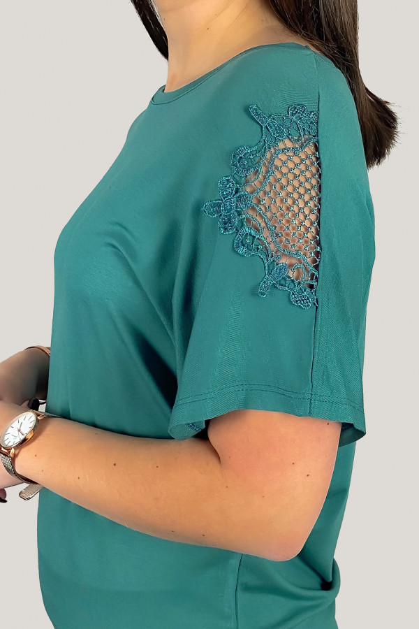 Bluzka damska plus size z wiskozy w kolorze morskim koronka na ramionach 2