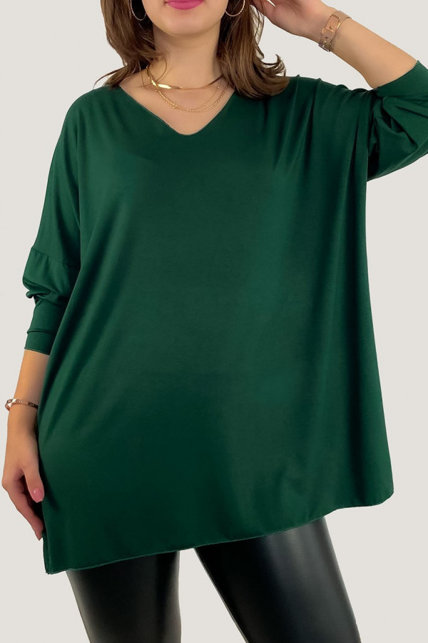 Duża luźna bluzka damska z wiskozy w kolorze butelkowej zieleni oversize dekolt w serek Venti